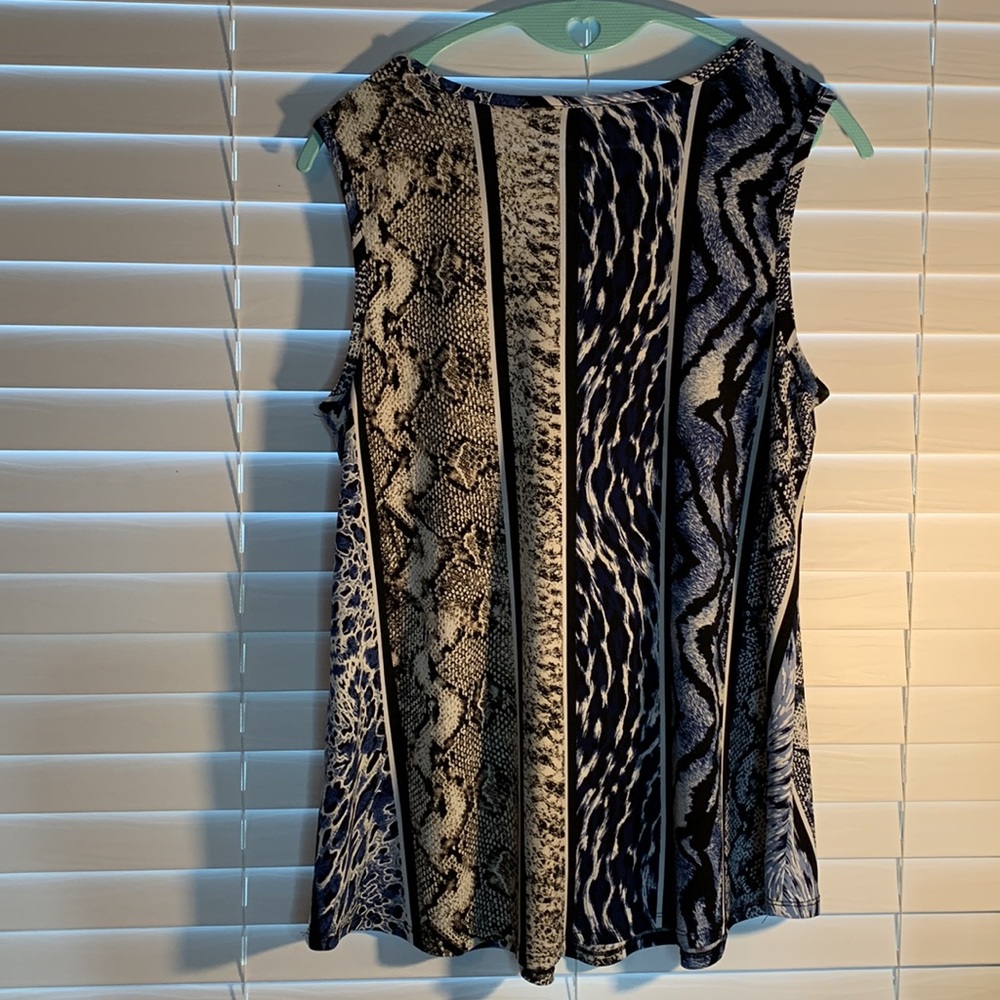 NWOT C Est. 1946 Multi Colored Print Top Size Medium - Picture 3 of 5